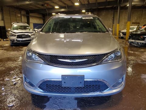 2017 Chrysler Pacifica, VIN 2C4RC1GGXHR669790. Фото 5 з 6 з аукціону Copart. Каталог авто зі США OpenDataCar.