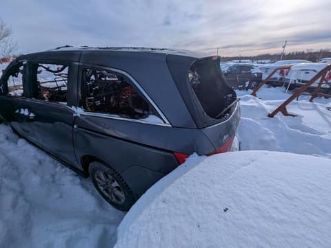 2015 Honda Odyssey, VIN 5FNRL5H46FB512648. Фото 2 з 6 з аукціону Copart. Каталог авто зі США OpenDataCar.