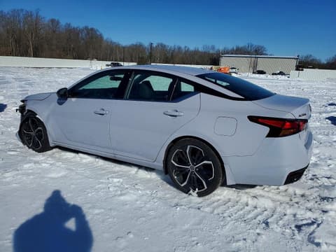 2024 Nissan Altima, VIN 1N4BL4CV8RN357432. Фото 2 з 6 з аукціону Copart. Каталог авто зі США OpenDataCar.