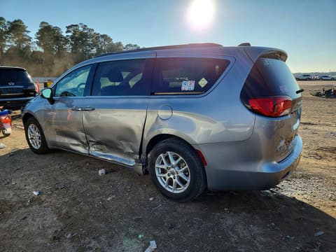 2021 Chrysler Voyager, VIN 2C4RC1DG3MR533001. Фото 2 из 6 с аукциона Copart. Каталог авто из США OpenDataCar.