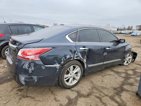 2015 Nissan Altima, VIN 1N4AL3AP2FC115009. Фото 3 з 6 з аукціону Copart. Каталог авто зі США OpenDataCar.