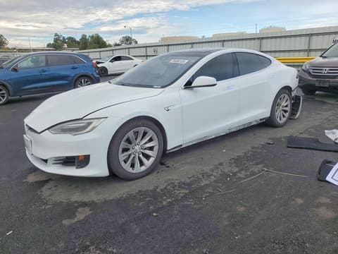 2016 Tesla Model S, VIN 5YJSA1E11GF156251. Фото 1 з 6 з аукціону Copart. Каталог авто зі США OpenDataCar.
