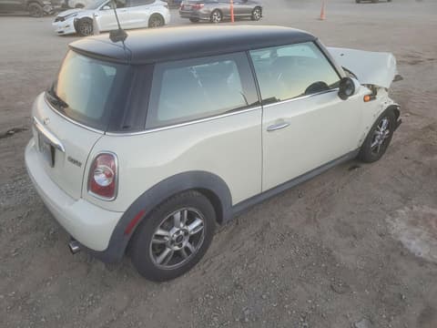 2013 Mini Cooper, VIN WMWSV3C55DT685720. Фото 3 з 6 з аукціону Copart. Каталог авто зі США OpenDataCar.