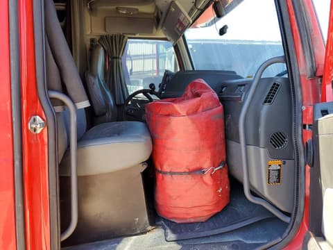 2021 Volvo VNL, VIN 4V4NC9EH5MN248483. Фото 5 з 6 з аукціону Copart. Каталог авто зі США OpenDataCar.