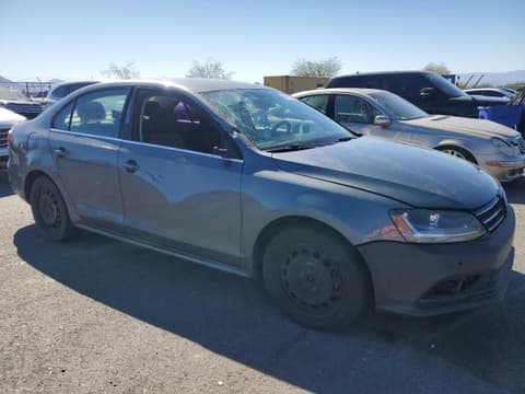 2017 Volkswagen Jetta, VIN 3VW2B7AJ1HM415756. Фото 4 з 6 з аукціону Copart. Каталог авто зі США OpenDataCar.