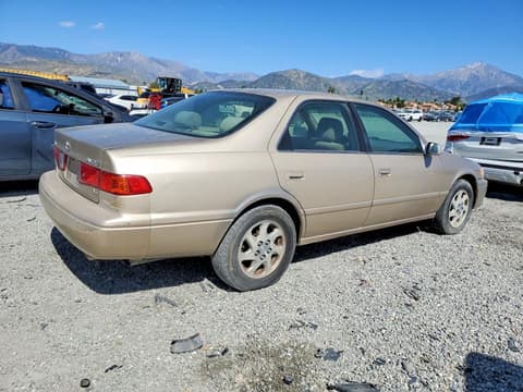 2000 Toyota Camry, VIN JT2BF22K1Y0275429. Zdjęcie 3 z 6 z aukcji Copart. Katalog aut z USA OpenDataCar.