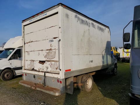 2000 Ford Econoline E350, VIN 1FDWE35LXYHA72736. Фото 3 з 6 з аукціону Copart. Каталог авто зі США OpenDataCar.