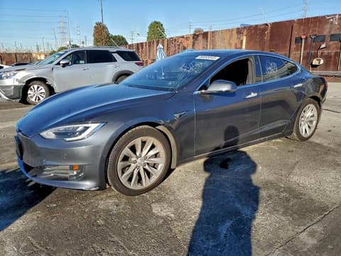 2018 Tesla Model S, VIN 5YJSA1E20JF246121. Фото 1 з 6 з аукціону Copart. Каталог авто зі США OpenDataCar.