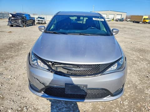 2018 Chrysler Pacifica, VIN 2C4RC1FG4JR198209. Фото 5 з 6 з аукціону Copart. Каталог авто зі США OpenDataCar.