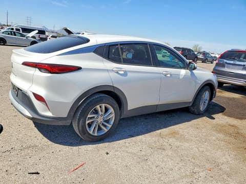 2024 Buick Envista, VIN KL47LAE21RB023420. Фото 3 з 6 з аукціону Copart. Каталог авто зі США OpenDataCar.