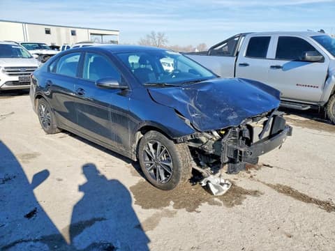 2024 Kia Forte, VIN 3KPF24AD4RE813830. Фото 4 з 6 з аукціону Copart. Каталог авто зі США OpenDataCar.