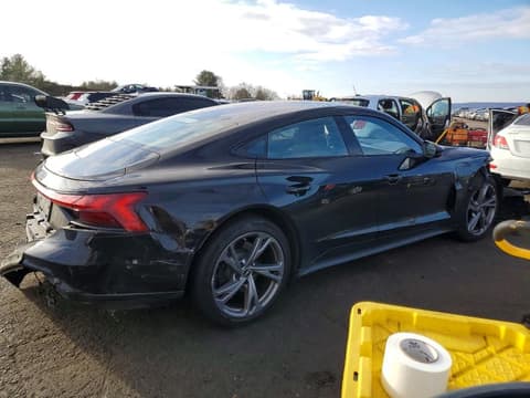 2022 Audi e-tron GT, VIN WAUDJBFW4N7003744. Фото 3 з 6 з аукціону Copart. Каталог авто зі США OpenDataCar.