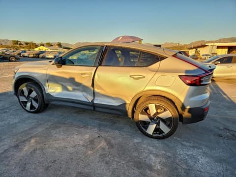 2023 Volvo C40, VIN YV4ED3GM5P2050439. Фото 2 из 6 с аукциона Copart. Каталог авто из США OpenDataCar.