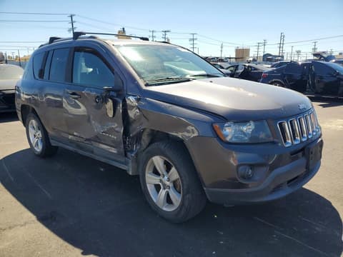 2015 Jeep Compass, VIN 1C4NJDBB5FD379152. Фото 4 з 6 з аукціону Copart. Каталог авто зі США OpenDataCar.
