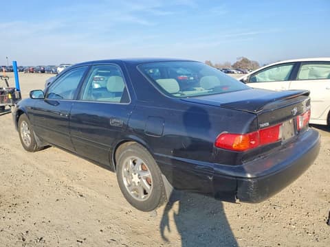 2001 Toyota Camry, VIN 4T1BG22K91U067071. Zdjęcie 2 z 6 z aukcji Copart. Katalog aut z USA OpenDataCar.