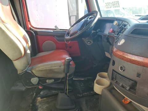 2007 Volvo VNM, VIN 4V4MC9GF67N395892. Фото 5 з 6 з аукціону Copart. Каталог авто зі США OpenDataCar.