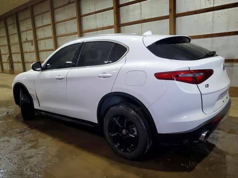 2021 Alfa romeo Stelvio, VIN ZASPAKAN6M7D12538. Фото 2 з 6 з аукціону Copart. Каталог авто зі США OpenDataCar.