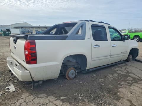 2011 Chevrolet Avalanche, VIN 3GNTKGE35BG131482. Фото 3 з 6 з аукціону Copart. Каталог авто зі США OpenDataCar.