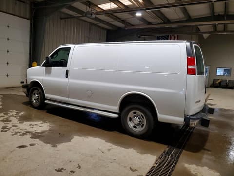 2021 Chevrolet Express 2500, VIN 1GCWGAF7XM1250393. Фото 2 з 6 з аукціону Copart. Каталог авто зі США OpenDataCar.