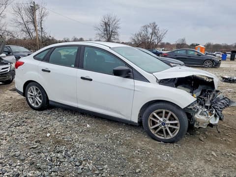 2015 Ford Focus, VIN 1FADP3E22FL305330. Фото 4 з 6 з аукціону Copart. Каталог авто зі США OpenDataCar.