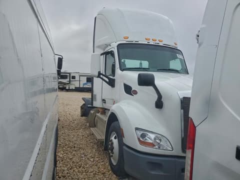 2018 Peterbilt 579, VIN 1XPBD49X9JD479029. Photo 1 of 6 from Copart auction. OpenDataCar US salvage catalog.