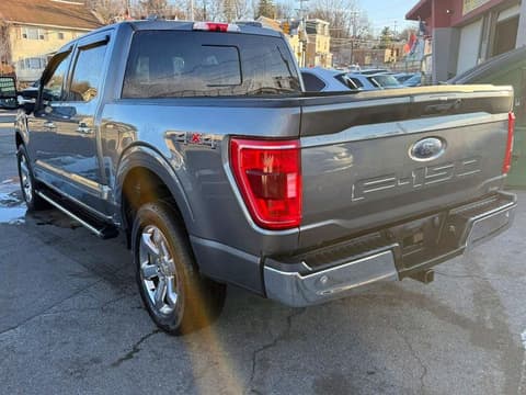 2022 Ford F-150 Lightning, VIN 1FTFW1ED0NFA43882. Фото 2 з 6 з аукціону Copart. Каталог авто зі США OpenDataCar.