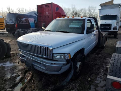 1996 Dodge Ram 3500, VIN 3B7MC33C4TM141770. Zdjęcie 1 z 6 z aukcji Copart. Katalog aut z USA OpenDataCar.