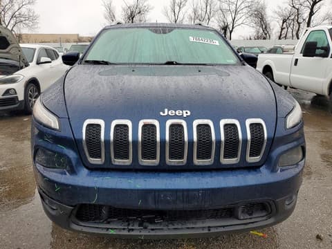2018 Jeep Cherokee, VIN 1C4PJLCB6JD557614. Фото 5 з 6 з аукціону Copart. Каталог авто зі США OpenDataCar.