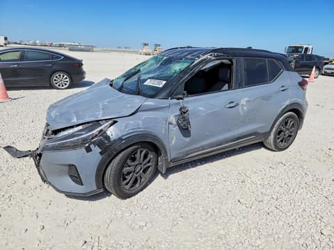 2023 Nissan Kicks, VIN 3N1CP5DV2PL490811. Фото 1 з 6 з аукціону Copart. Каталог авто зі США OpenDataCar.