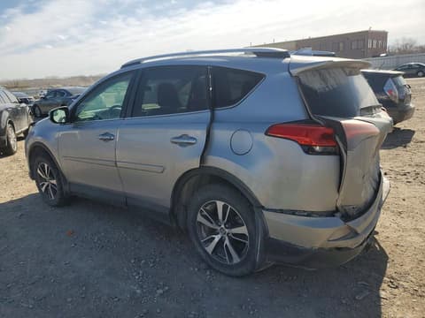 2016 Toyota RAV4, VIN 2T3RFREV8GW494791. Фото 2 з 6 з аукціону Copart. Каталог авто зі США OpenDataCar.