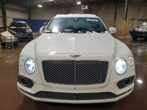 2018 Bentley Bentayga, VIN SJAAC4ZV5JC020618. Фото 5 з 6 з аукціону Copart. Каталог авто зі США OpenDataCar.