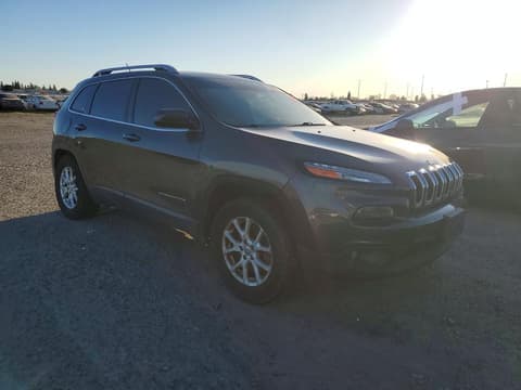 2015 Jeep Cherokee, VIN 1C4PJMCS8FW614249. Фото 4 из 6 с аукциона Copart. Каталог авто из США OpenDataCar.