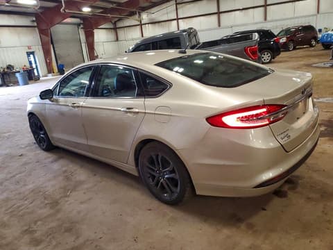 2017 Ford Fusion, VIN 3FA6P0HD8HR104380. Фото 2 з 6 з аукціону Copart. Каталог авто зі США OpenDataCar.