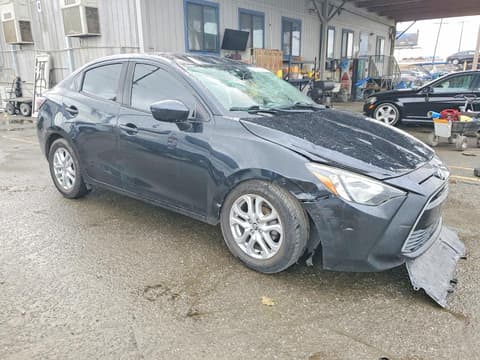 2017 Toyota Yaris, VIN 3MYDLBYV0HY188218. Фото 4 з 6 з аукціону Copart. Каталог авто зі США OpenDataCar.