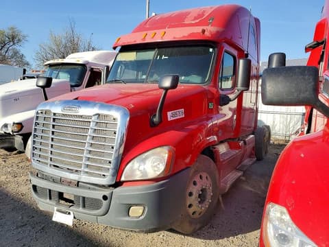 2012 Freightliner Cascadia, VIN 1FUJGLDR9CSBR8897. Фото 2 з 6 з аукціону Copart. Каталог авто зі США OpenDataCar.