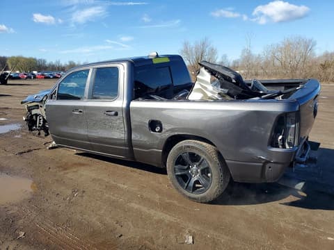 2022 Ram 1500, VIN 1C6SRFBTXNN163507. Фото 2 з 6 з аукціону Copart. Каталог авто зі США OpenDataCar.