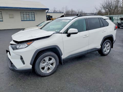 2020 Toyota RAV4, VIN 2T3P1RFV9LW134282. Фото 1 з 6 з аукціону Copart. Каталог авто зі США OpenDataCar.