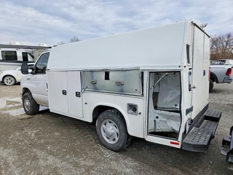 2024 Ford E-350, VIN 1FDWE3FN2RDD01080. Фото 2 з 6 з аукціону Copart. Каталог авто зі США OpenDataCar.