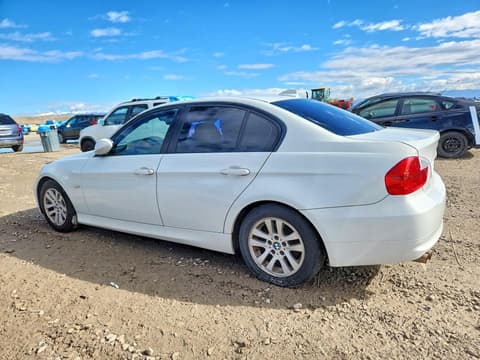 2007 Bmw 3 Series, VIN WBAVC93557KX59313. Фото 2 з 6 з аукціону Copart. Каталог авто зі США OpenDataCar.