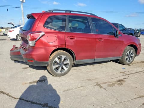 2018 Subaru Forester, VIN JF2SJAJC8JH517121. Фото 3 з 6 з аукціону Copart. Каталог авто зі США OpenDataCar.