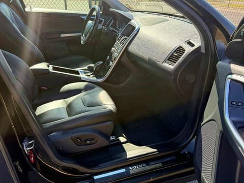 2015 Volvo XC60, VIN YV440MDM7F2741231. Фото 5 з 6 з аукціону Copart. Каталог авто зі США OpenDataCar.