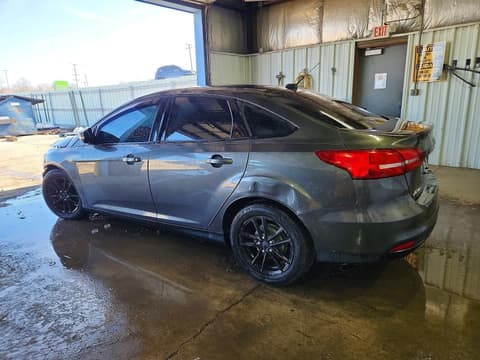 2015 Ford Focus, VIN 1FADP3F24FL382568. Фото 2 з 6 з аукціону Copart. Каталог авто зі США OpenDataCar.