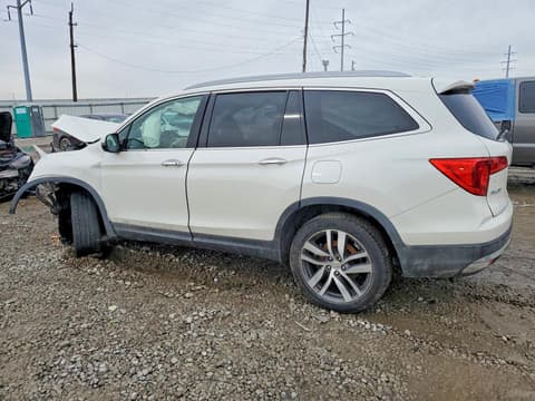 2017 Honda Pilot, VIN 5FNYF5H91HB015105. Фото 2 из 6 с аукциона Copart. Каталог авто из США OpenDataCar.