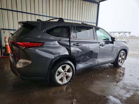 2022 Toyota Highlander, VIN 5TDBZRBH7NS257912. Фото 3 з 6 з аукціону Copart. Каталог авто зі США OpenDataCar.