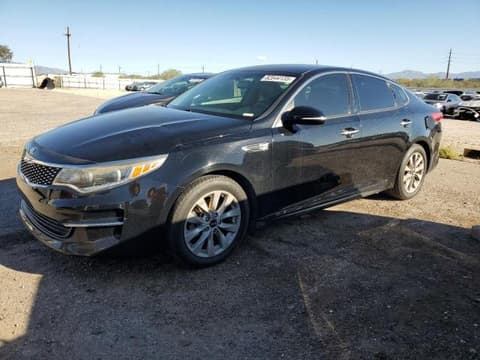2017 Kia Optima, VIN 5XXGU4L32HG157412. Фото 1 з 6 з аукціону Copart. Каталог авто зі США OpenDataCar.