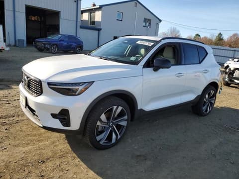 2025 Volvo XC40, VIN YV4L12UC7S2491410. Фото 1 з 6 з аукціону Copart. Каталог авто зі США OpenDataCar.