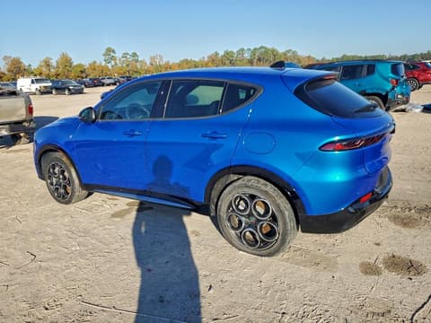 2024 Alfa romeo Tonale, VIN ZASPATCW4R3034522. Фото 2 з 6 з аукціону Copart. Каталог авто зі США OpenDataCar.