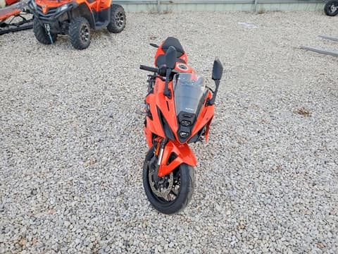 2026 Suzuki GSX800, VIN JS1EM13B4T7100556. Фото 5 з 6 з аукціону Copart. Каталог авто зі США OpenDataCar.