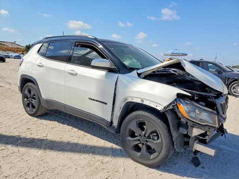 2021 Jeep Compass, VIN 3C4NJCBBXMT518077. Zdjęcie 4 z 6 z aukcji Copart. Katalog aut z USA OpenDataCar.