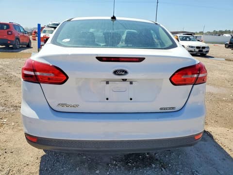 2015 Ford Focus, VIN 1FADP3E22FL230970. Фото 6 з 6 з аукціону Copart. Каталог авто зі США OpenDataCar.